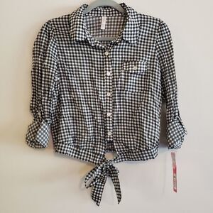 Black and White Gingham Top size M NWT